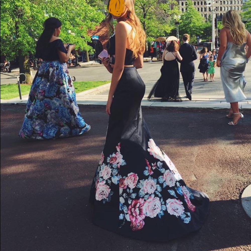 Prom dress